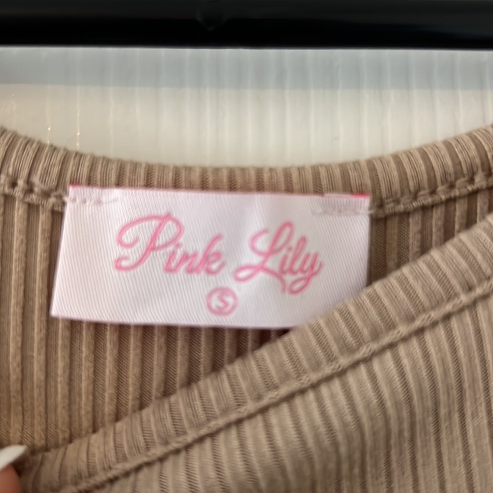 Pink Lily Ribbed Dress - Picture 4 of 4